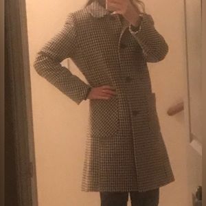 Wool Houndstooth women’s winter coat - chic, trendy and timeless